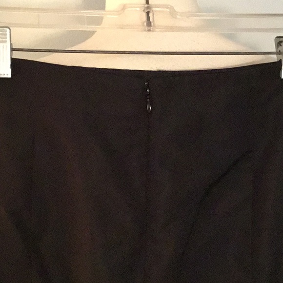 Carolina Herrera Silk Pencil Skirt, sz 14 - Picture 6 of 10